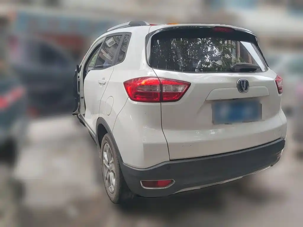 Changan CS15 — миниатюра 25