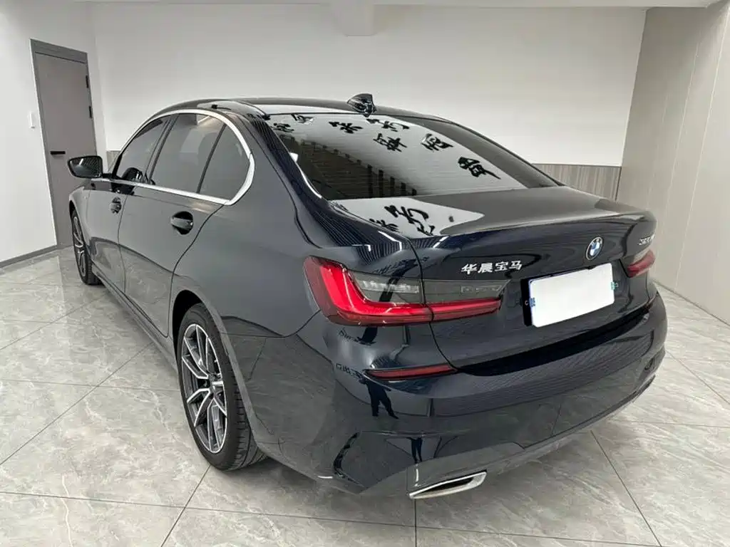 BMW 3 Series — миниатюра 6