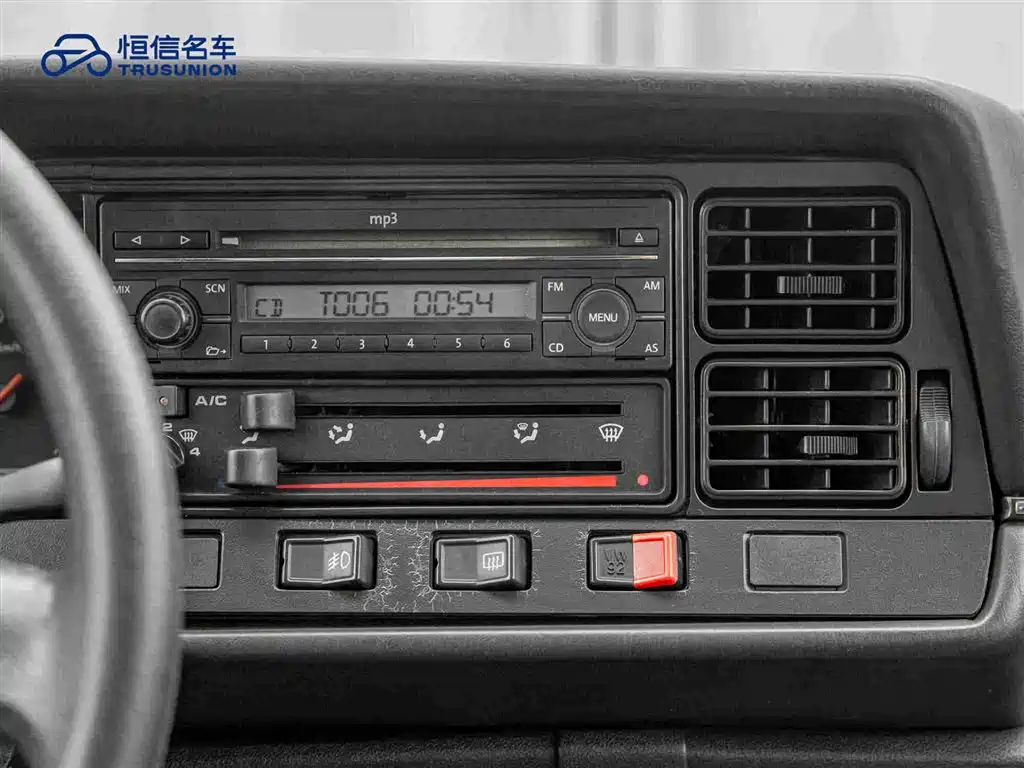 Volkswagen Santana Classic — миниатюра 18