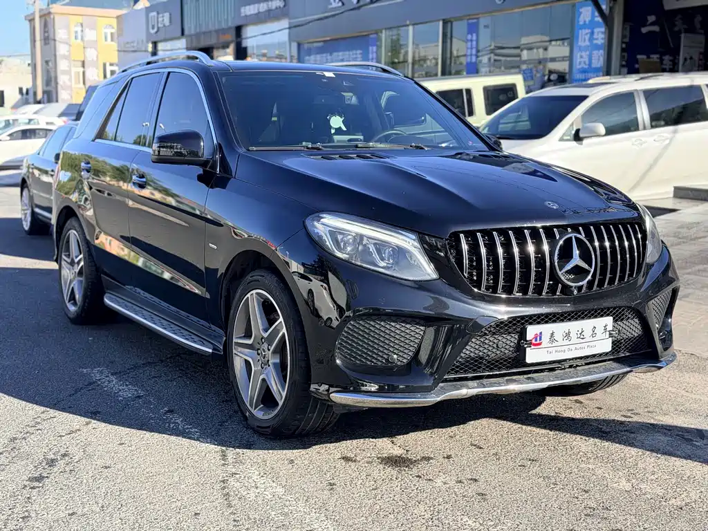 Mercedes-Benz GLE (Import) — миниатюра 3