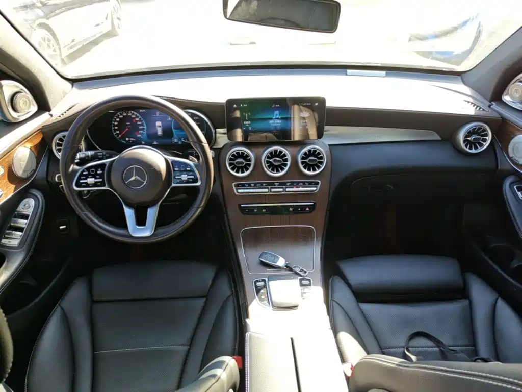 Mercedes-Benz GLC — миниатюра 10