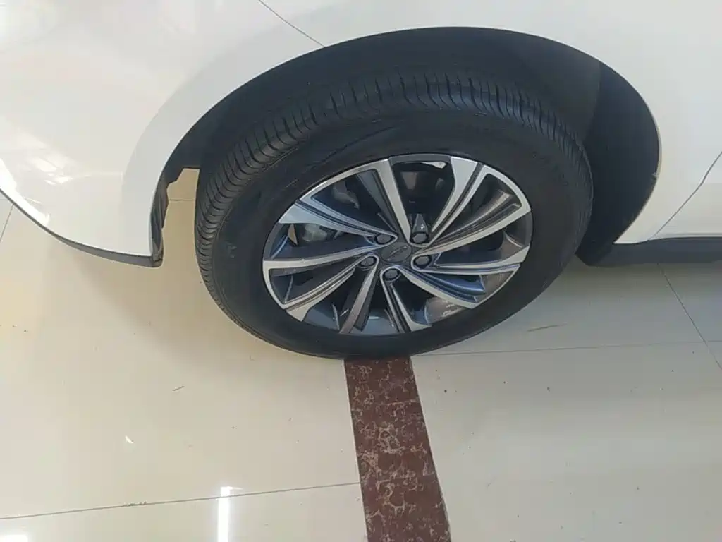 Geely Vision X6 — миниатюра 23