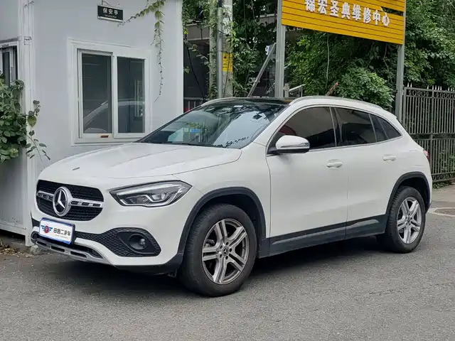 Mercedes-Benz GLA