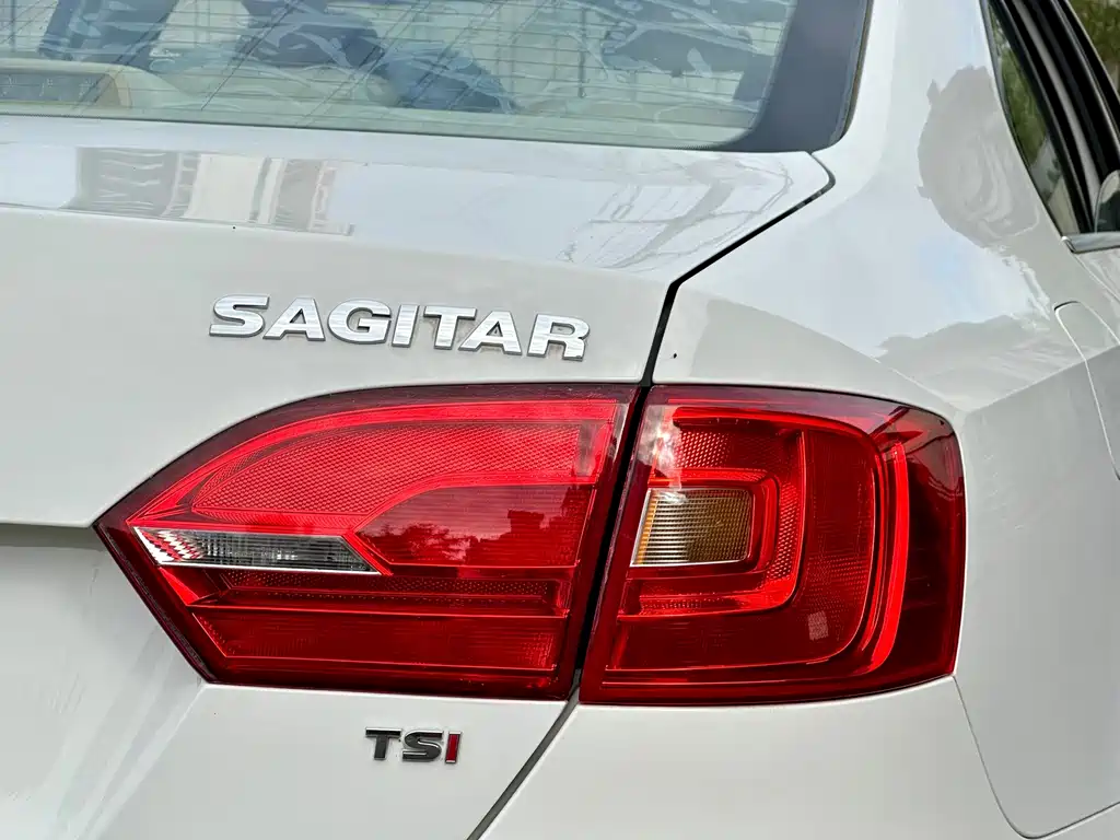 Volkswagen Sagitar — миниатюра 9