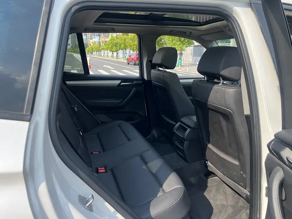 BMW X3 (Import) — миниатюра 18