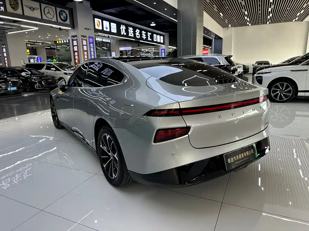 XPeng P7 — миниатюра 23