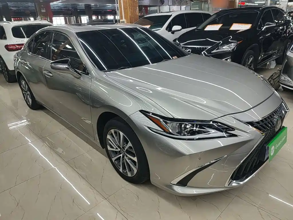 Lexus ES — миниатюра 4