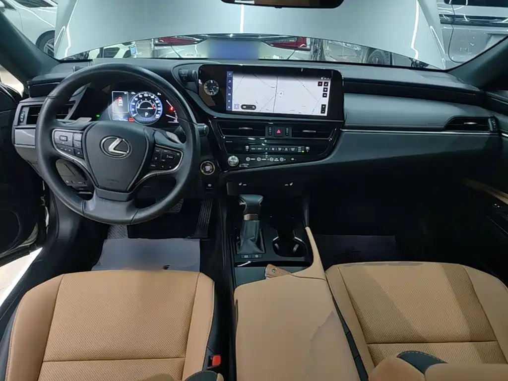 Lexus ES — миниатюра 10