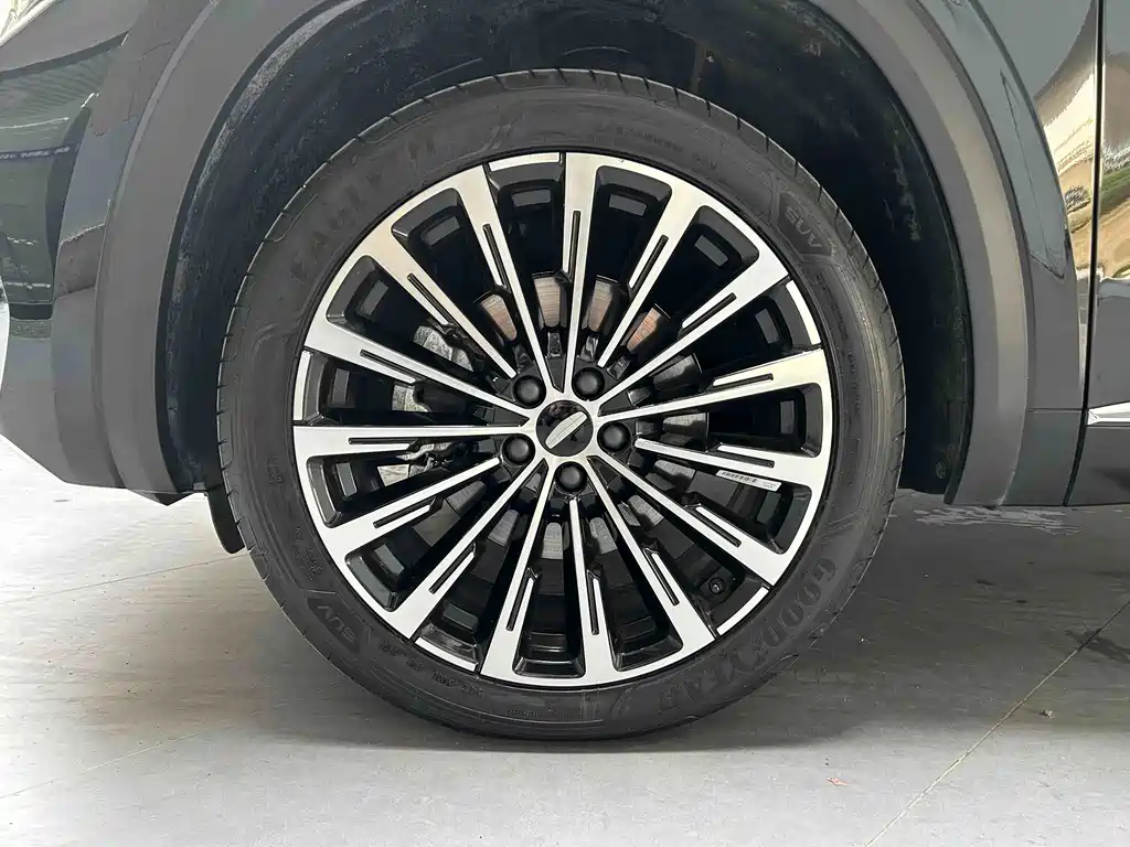 Geely Xingyue L — миниатюра 5