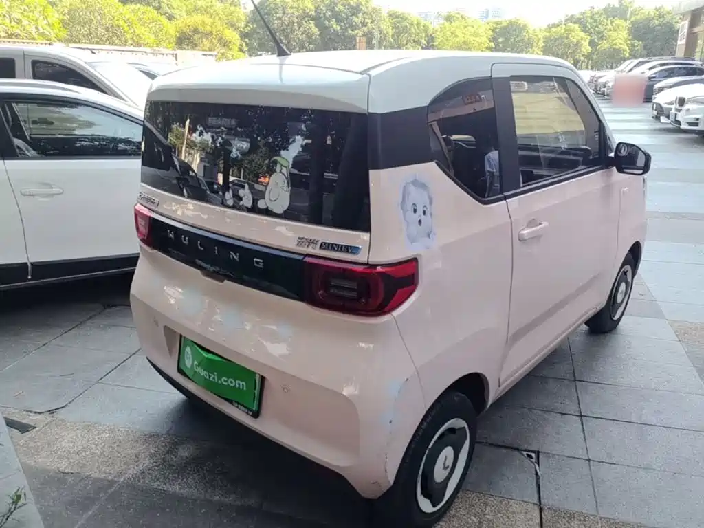 Wuling MINIEV — миниатюра 7