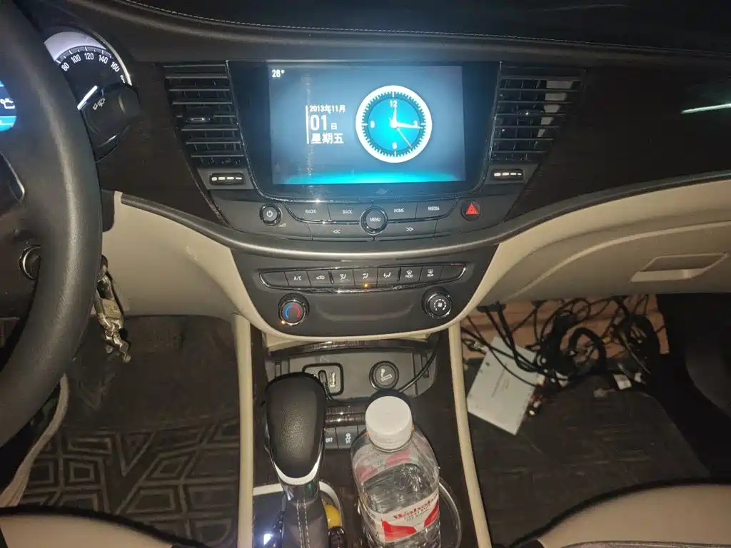 Buick Verano — миниатюра 9