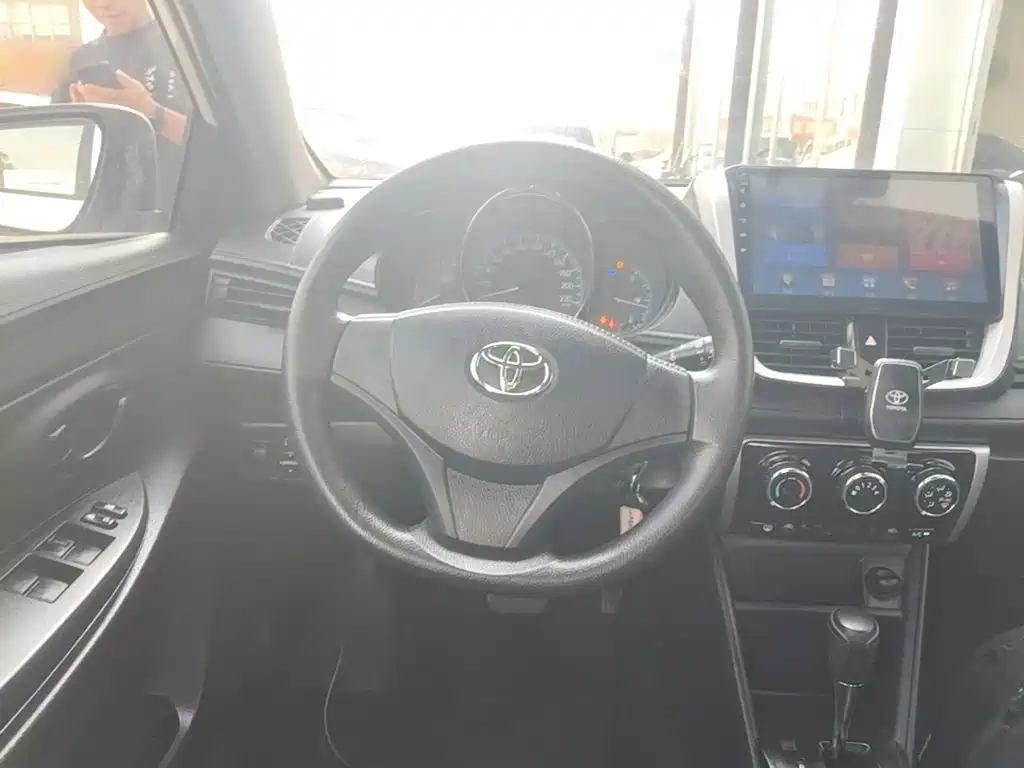 Toyota Vios FS — миниатюра 11