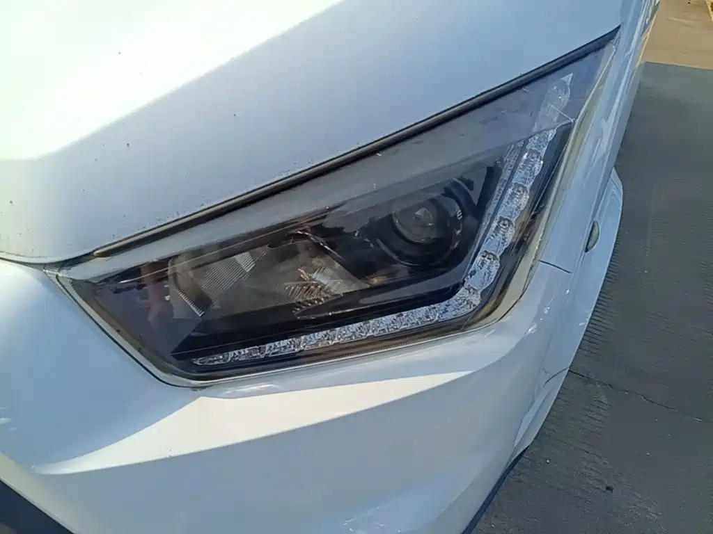 JMC Tesla — миниатюра 24