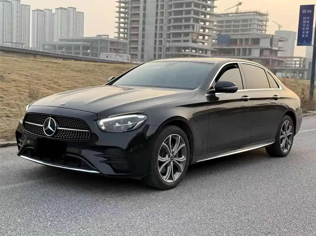 Mercedes-Benz E-Class 2023