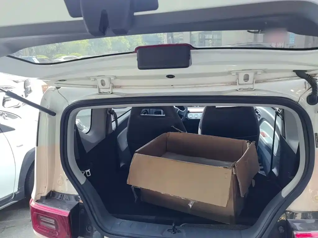 Wuling MINIEV — миниатюра 19