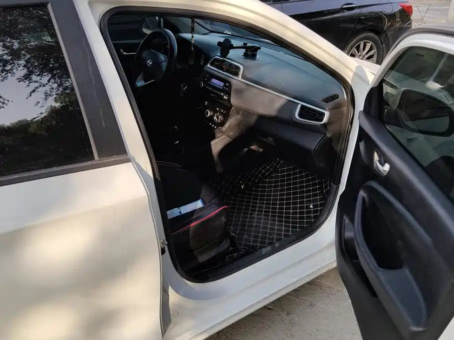 Hyundai Verna — миниатюра 8