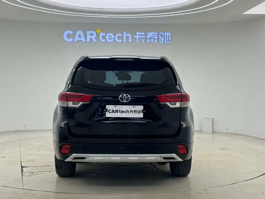 Toyota Highlander — миниатюра 3