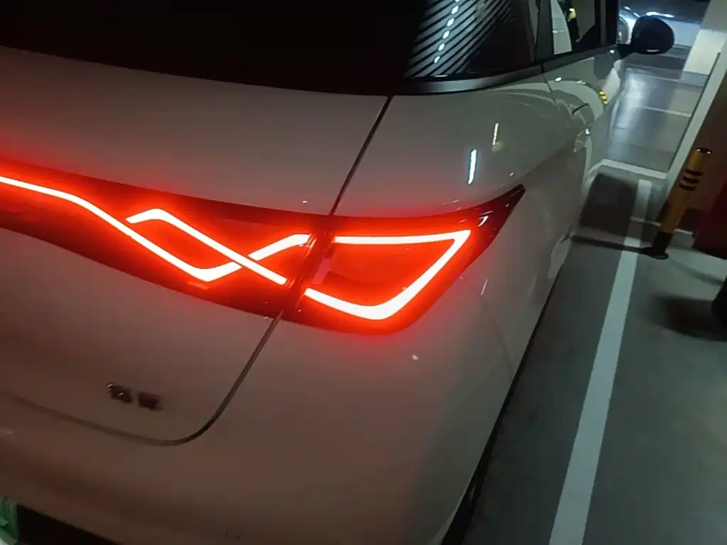 BYD Dolphin — миниатюра 8