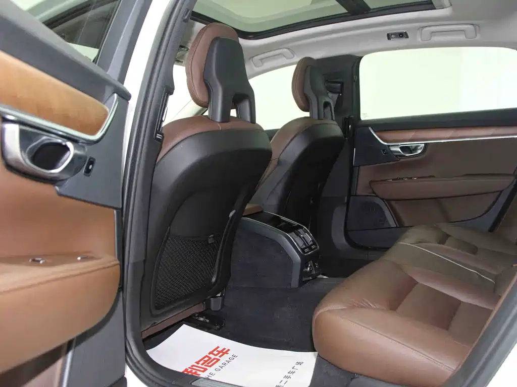 Volvo S90 — миниатюра 12