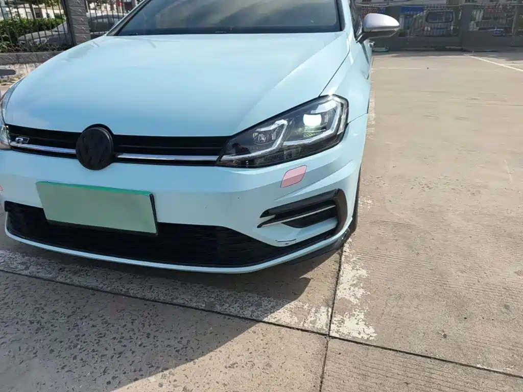Volkswagen Golf — миниатюра 24