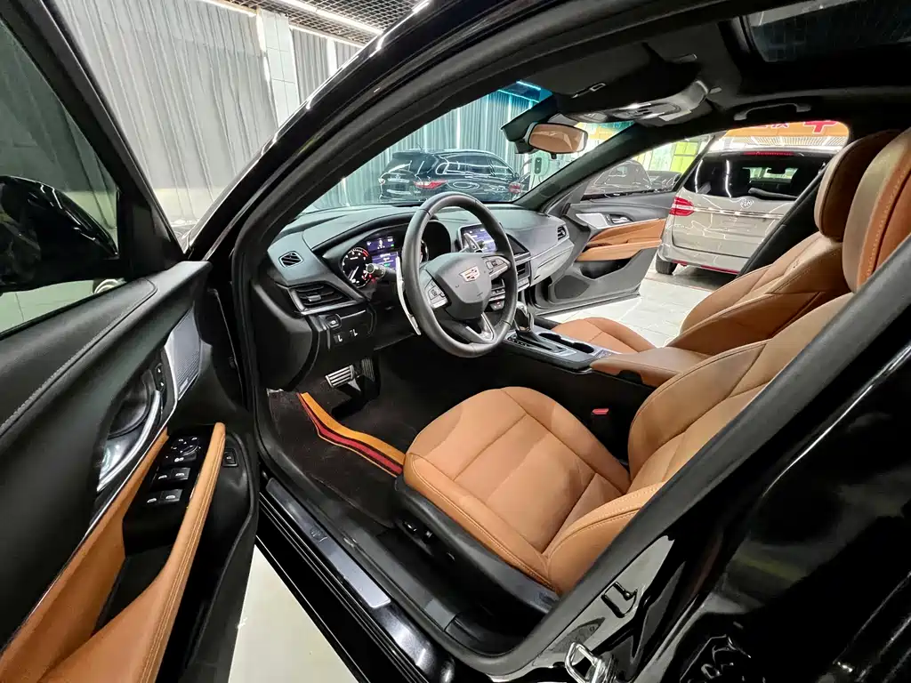 Cadillac CT4 2022 28T Luxury