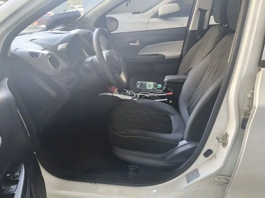 Changan Benben E-Star — миниатюра 18