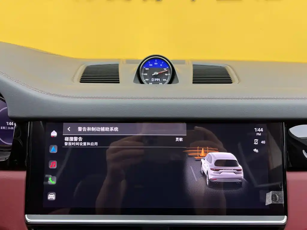 Porsche Cayenne — миниатюра 44