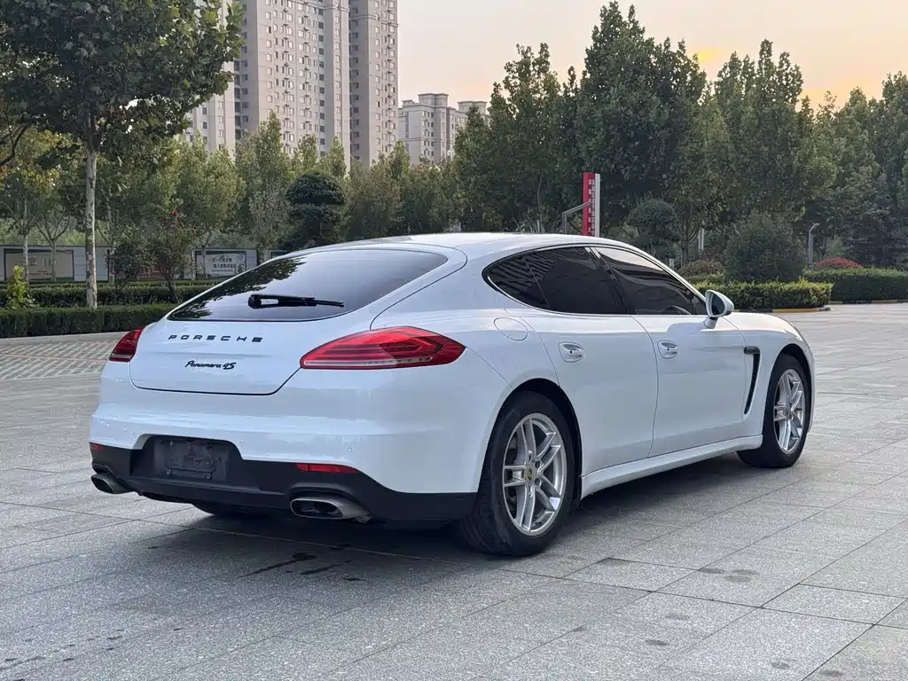 Porsche Panamera — миниатюра 6