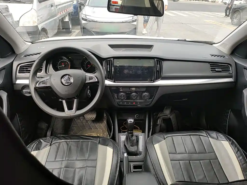 Skoda Kamiq — миниатюра 10