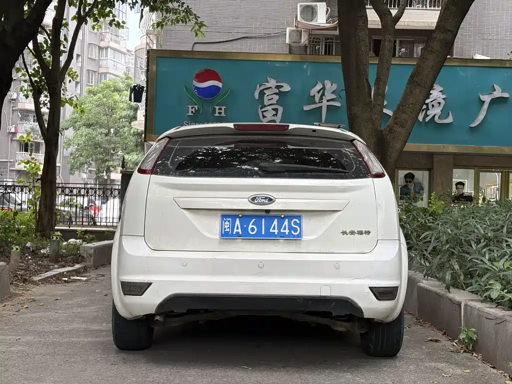 Ford Focus — миниатюра 4