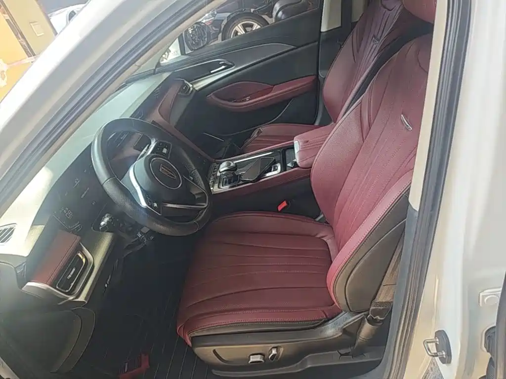 Hongqi Hongqi H5 — миниатюра 15
