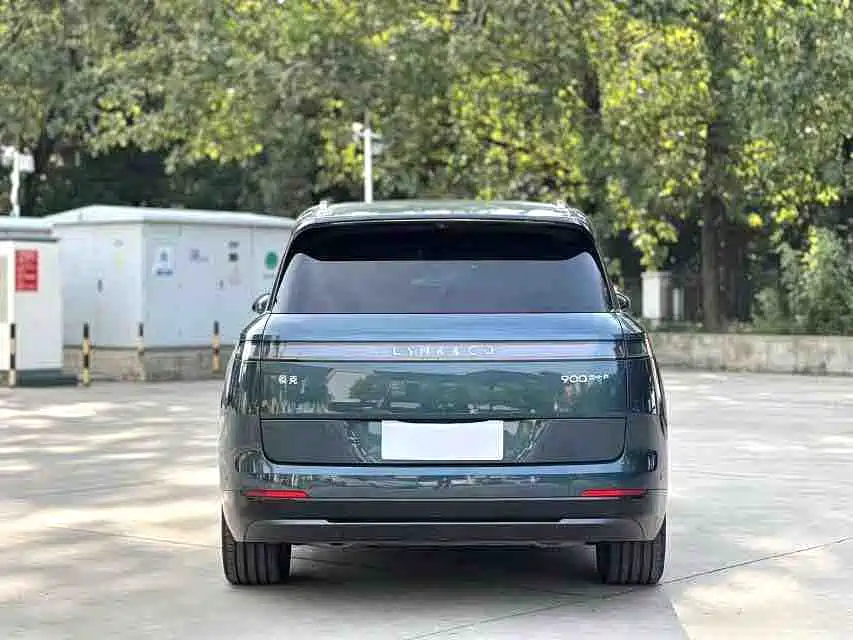 Lynk & Co 900 — миниатюра 8