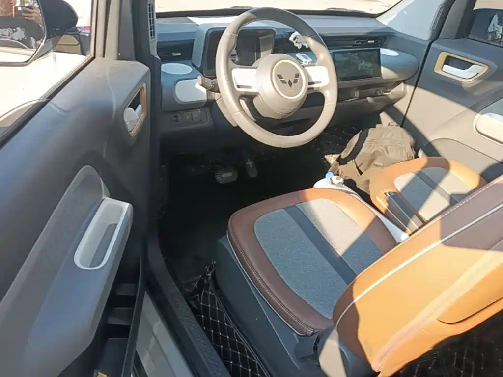 Wuling MINIEV — миниатюра 16