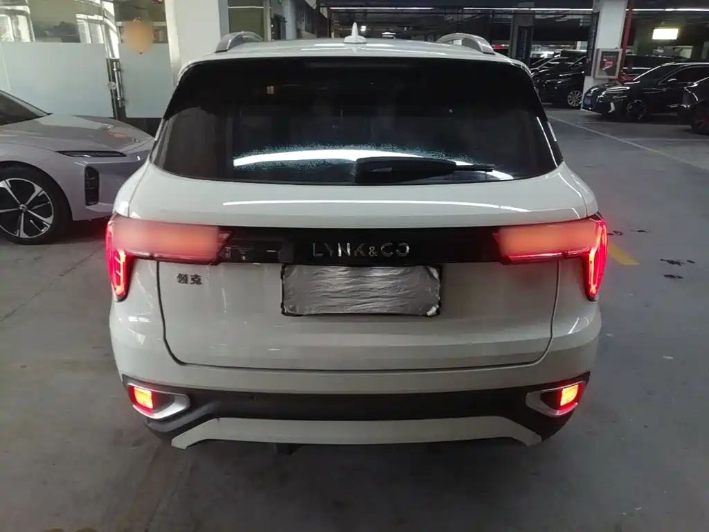 Lynk & Co 01 — миниатюра 6