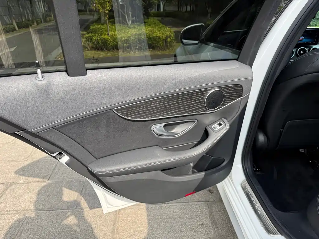 Mercedes-Benz C-Class — миниатюра 36