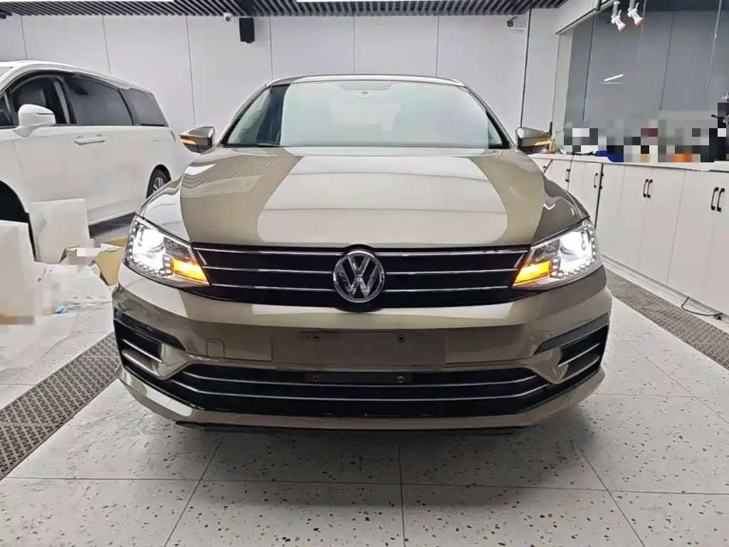 Volkswagen Sagitar — миниатюра 3