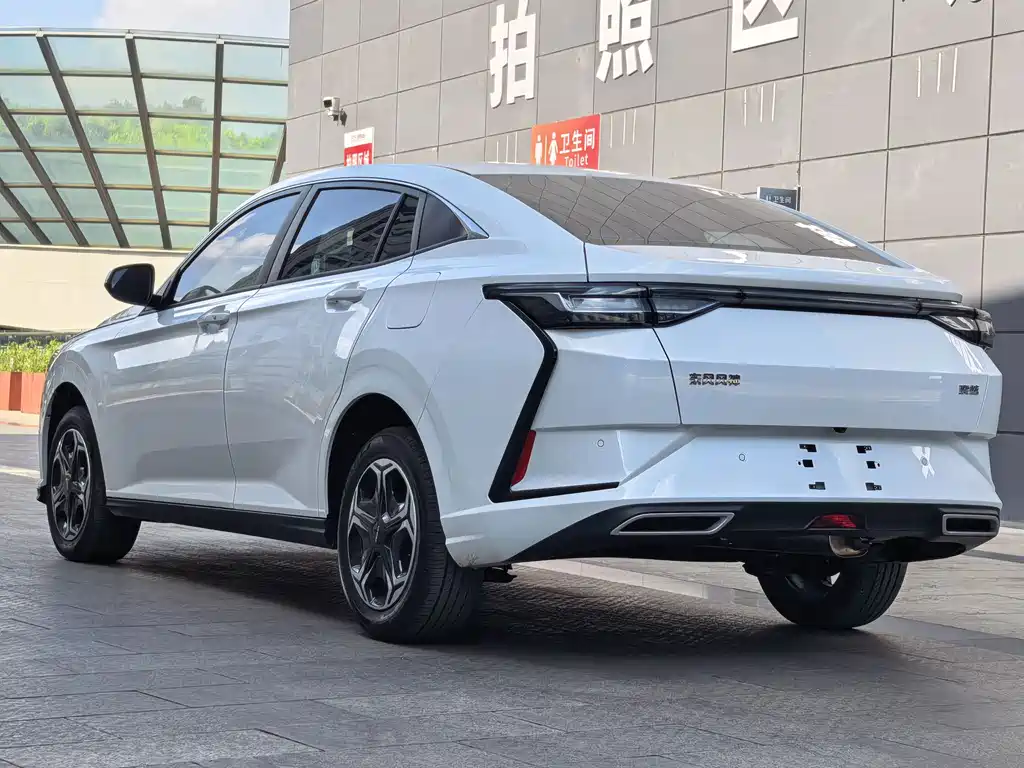 Aeolus Yixuan — миниатюра 8