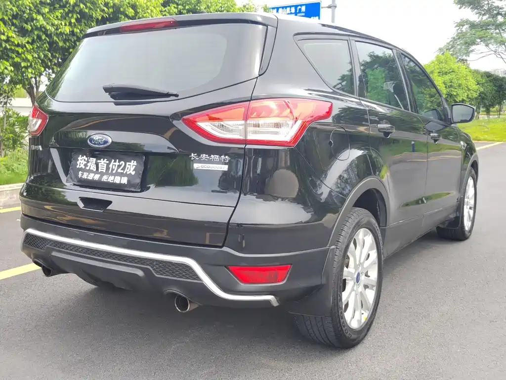 Ford Kuga — миниатюра 6