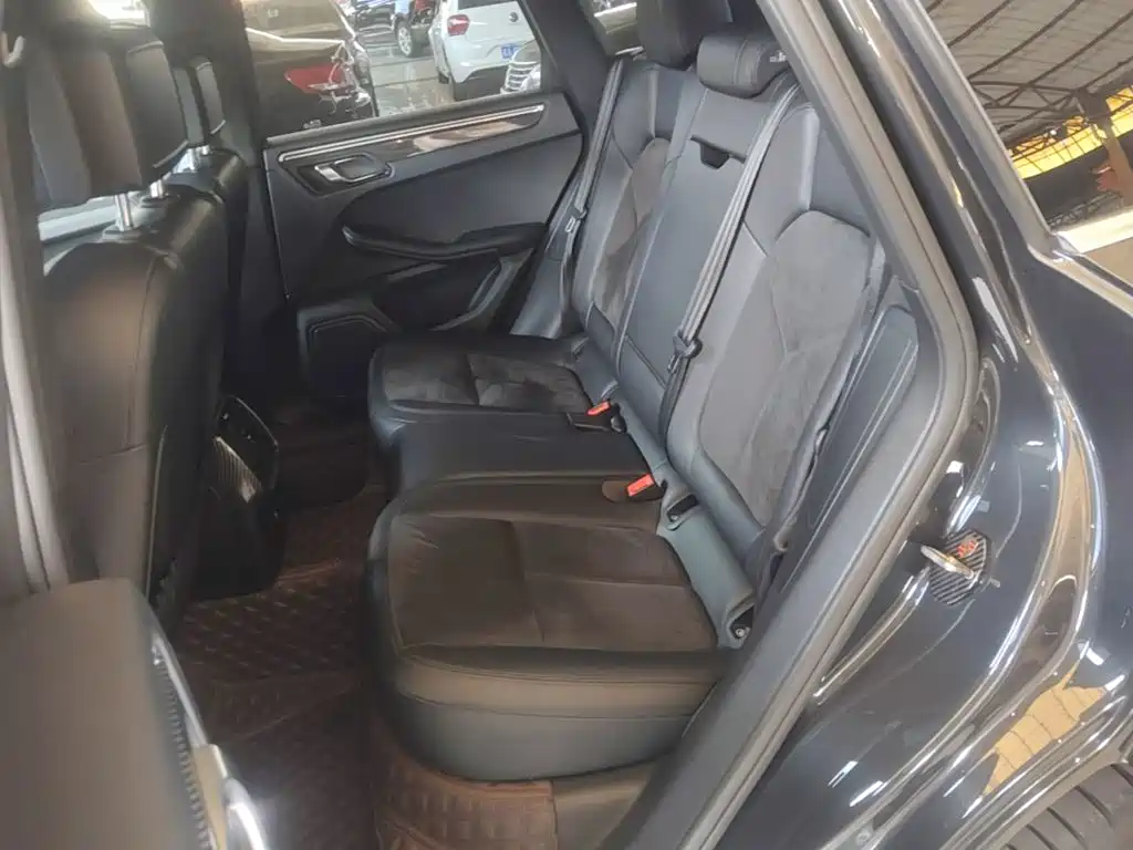 Porsche Macan — миниатюра 17
