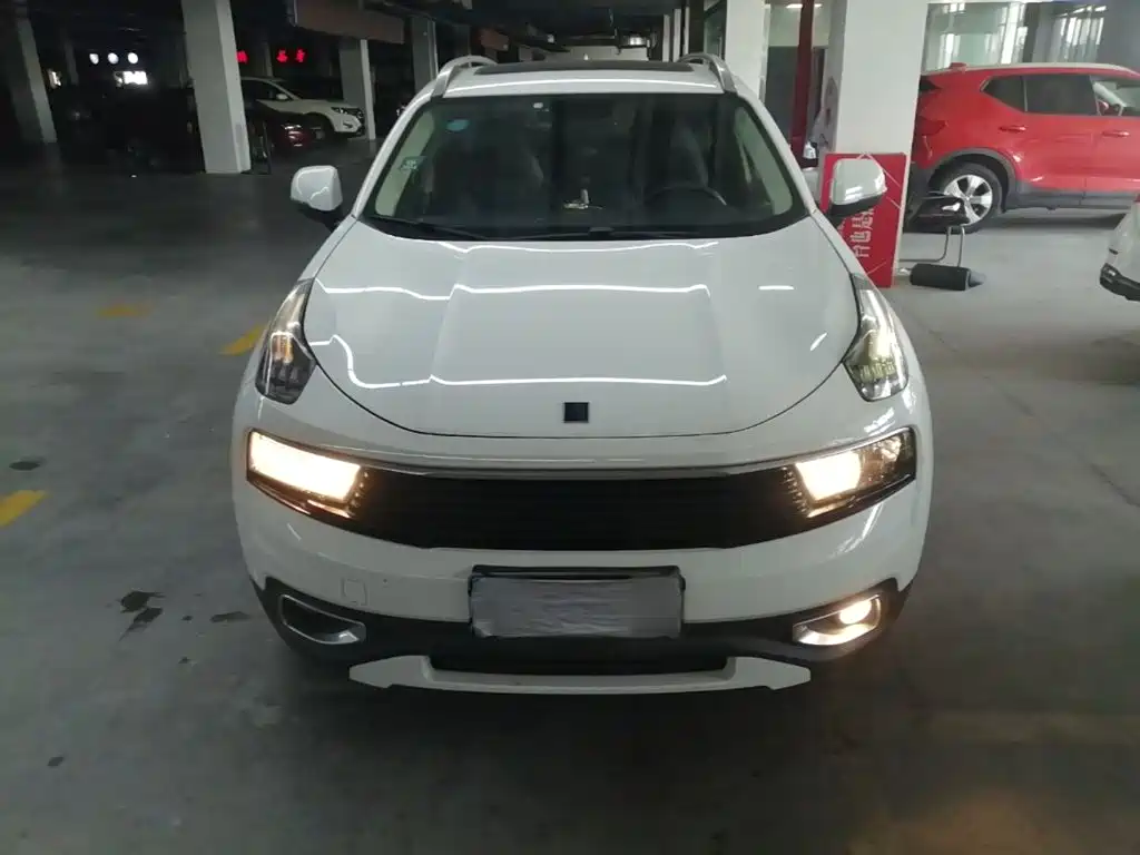 Lynk & Co 01 — миниатюра 3
