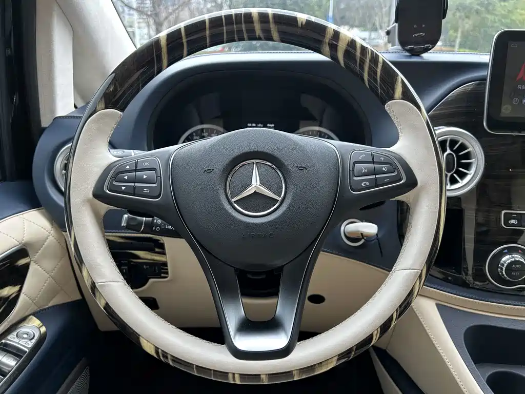 Mercedes-Benz Vito — миниатюра 8