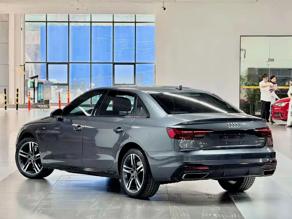 Audi A4L — миниатюра 8