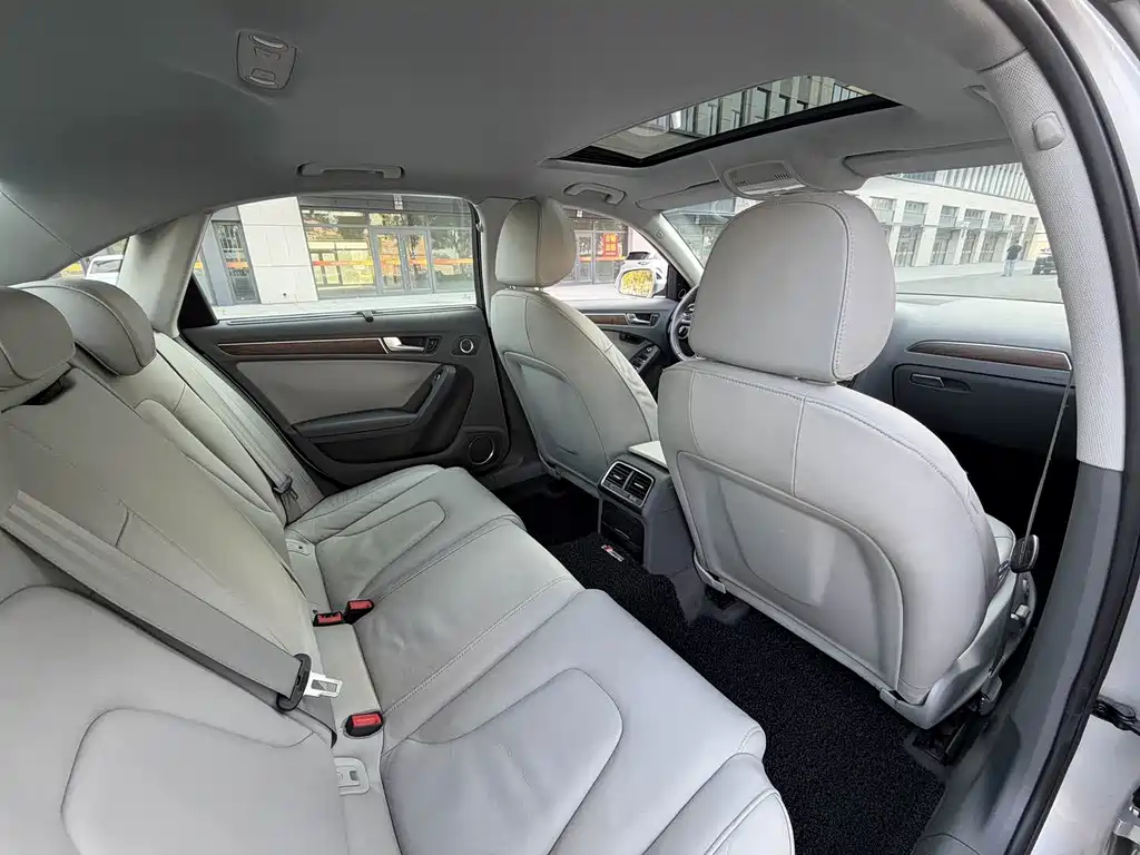 Audi A4L — миниатюра 12