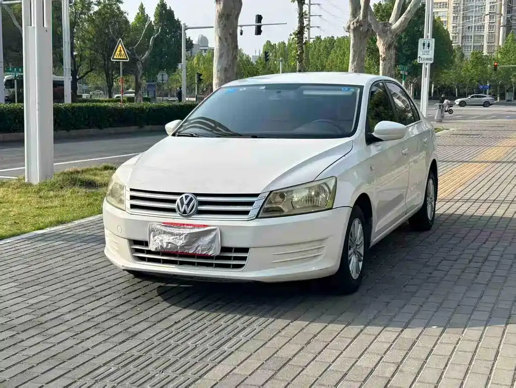Volkswagen Santana — миниатюра 2