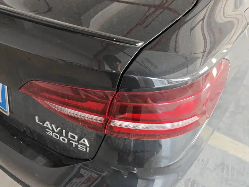 Volkswagen Lavida — миниатюра 8