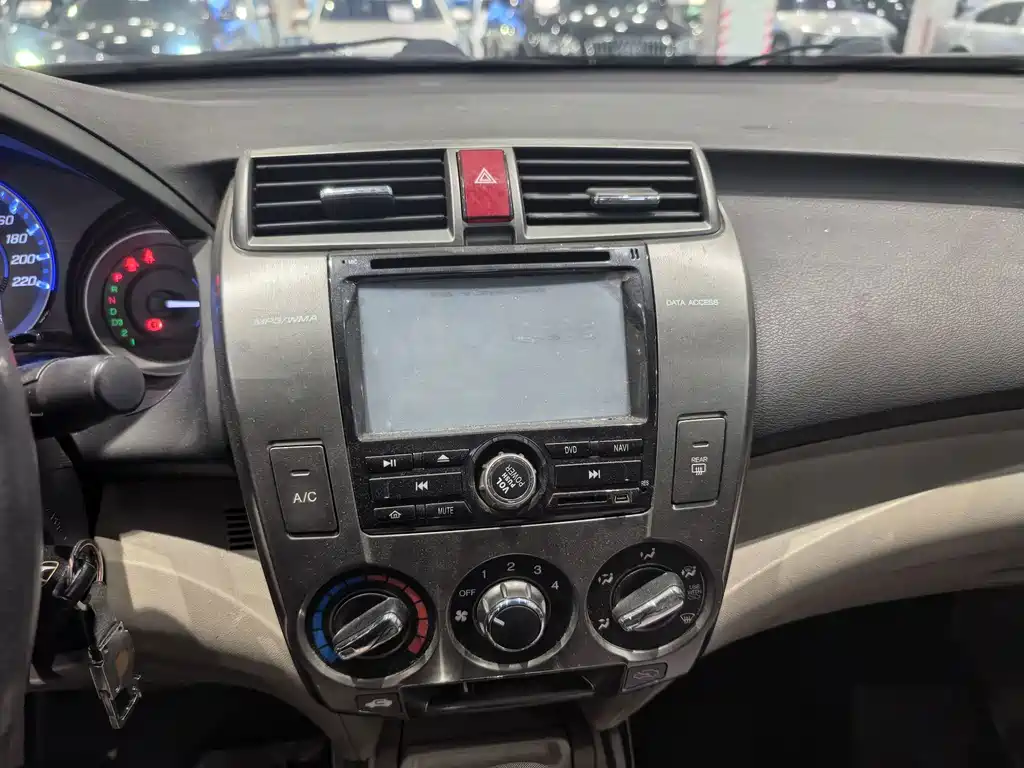Honda City Classic — миниатюра 10