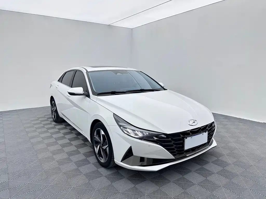 Hyundai Elantra — миниатюра 3