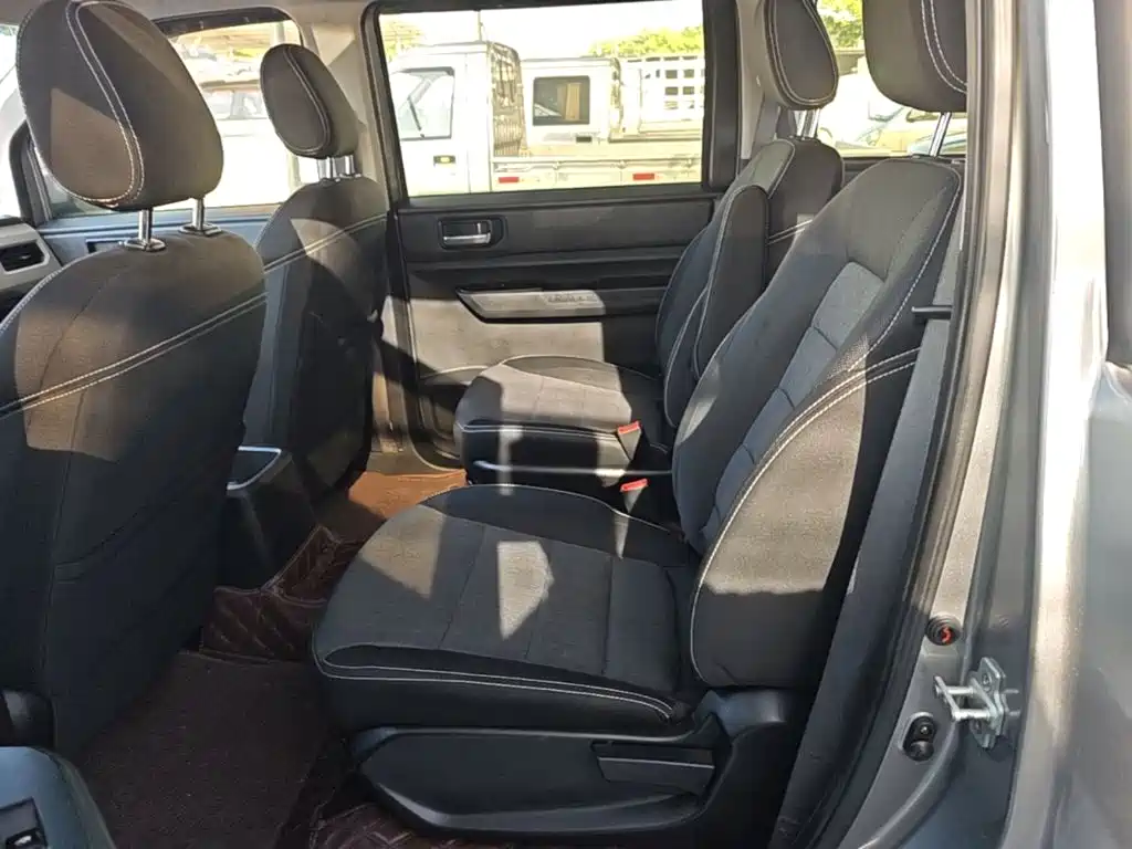 Wuling Hongguang PLUS — миниатюра 17