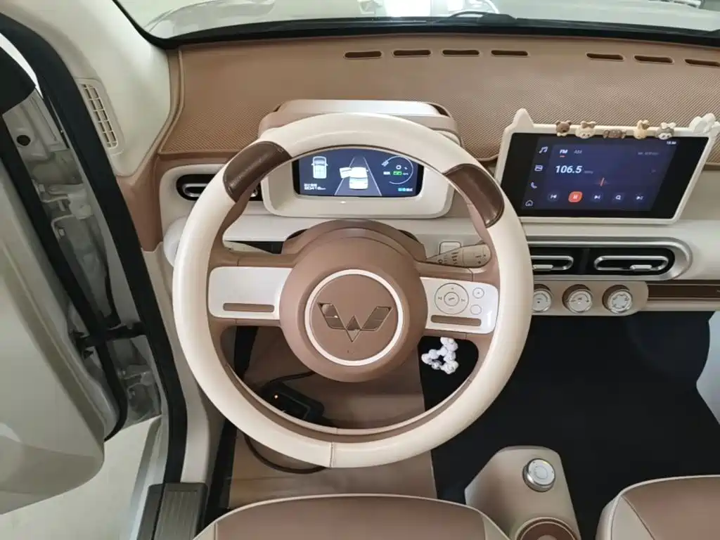 Wuling MINIEV — миниатюра 11