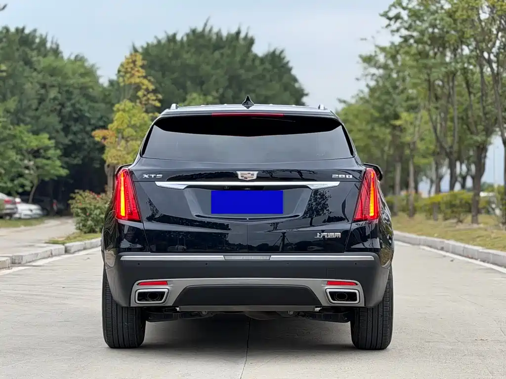 CADILLAC XT5